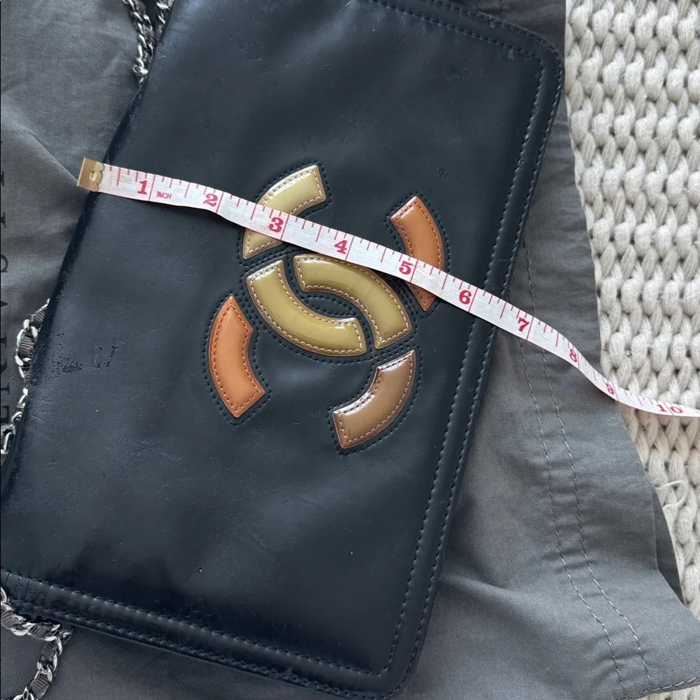 CHANEL Black Leather Shoulder Bag with Yellow and Orange CC Logo - Picture 10 of 10